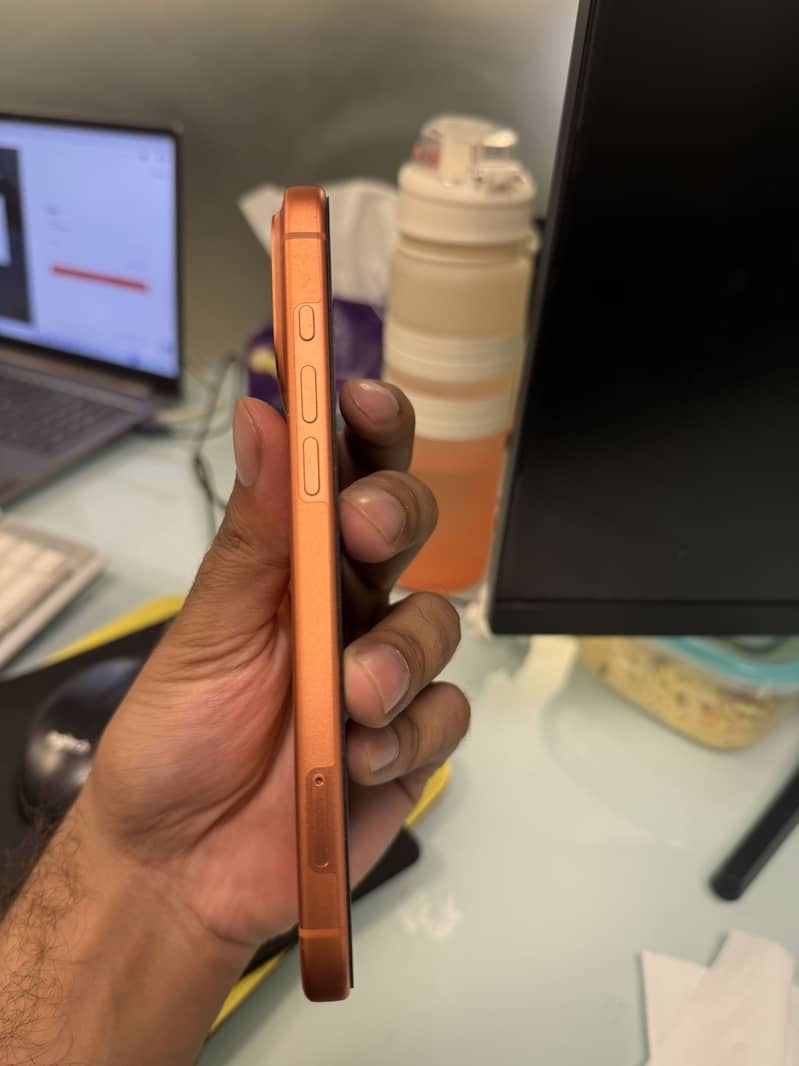 Apple iPhone 17 Pro Max 2