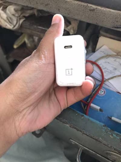 one plus 9 ka hai all okay hai koi masla nhi many mobile sale kerdiya
