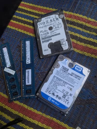 SK Hynix 8GB DDR3 RAM (4GBx2) + 750GB & 320GB Laptop Hard Drive (work)