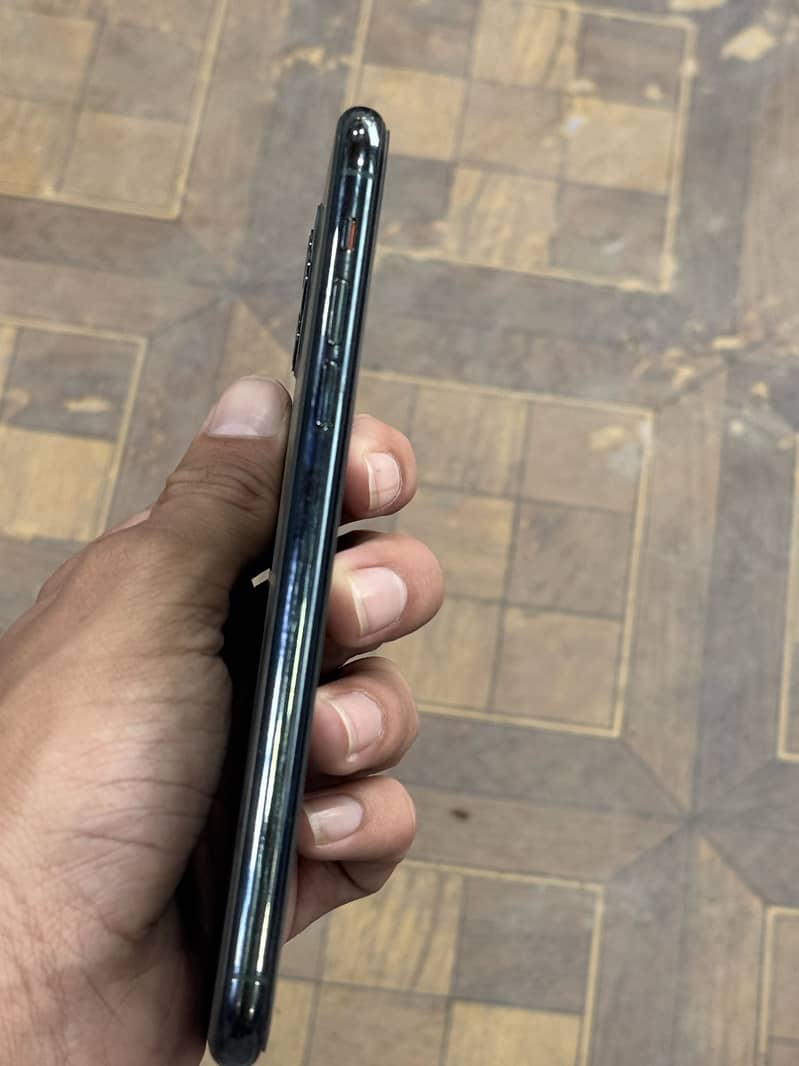 iPhone 11 max Jv 5