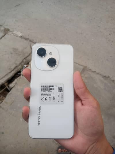 Tecno Spark Go 1