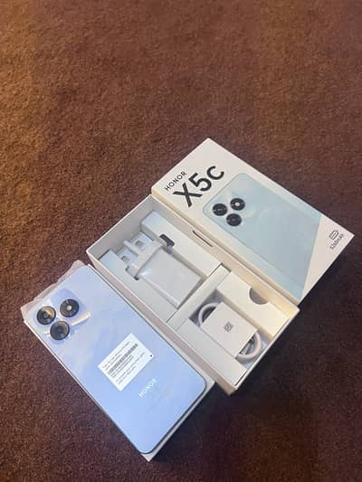 Honor x5C (15days used only )