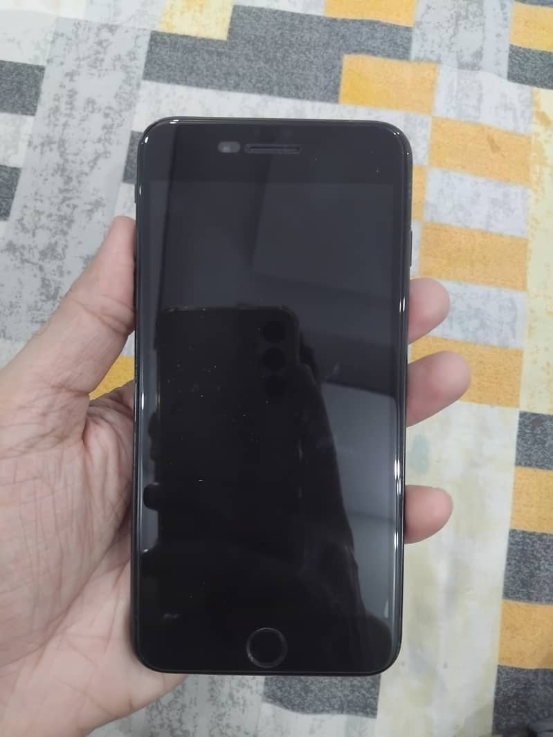 Apple iPhone 7 Plus 4