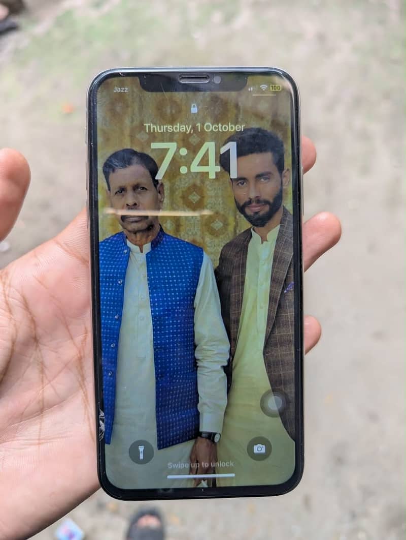 Apple iPhone X 5