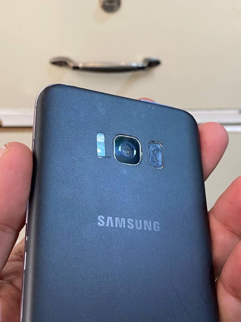 Samsung Mobile S8 Plus 8