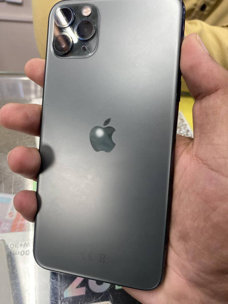 Apple iPhone 11 Pro Max 2