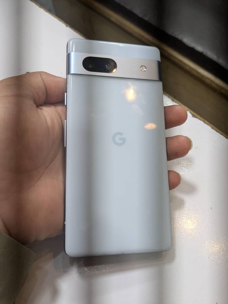 Google Pixel 7a 2