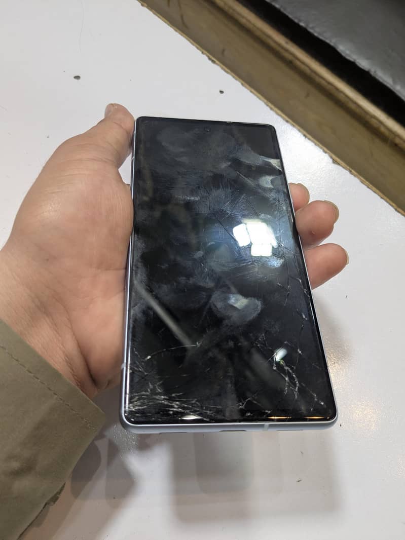 Google Pixel 7a 4