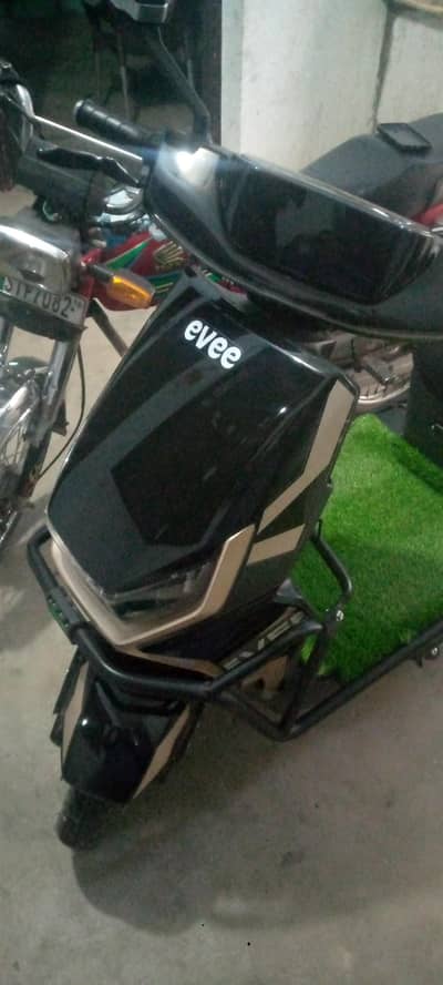 evee Gen z scooty