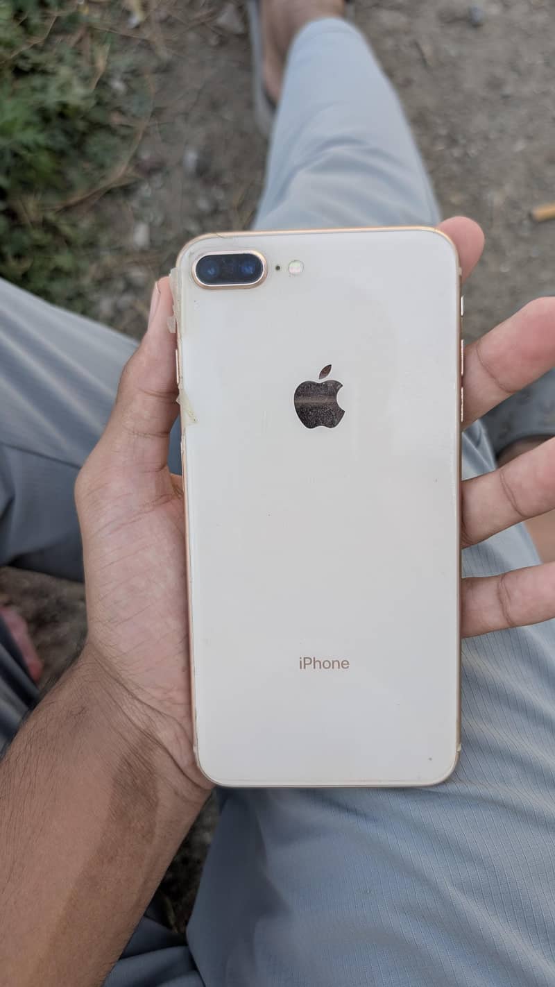 Apple iPhone 8 Plus 6