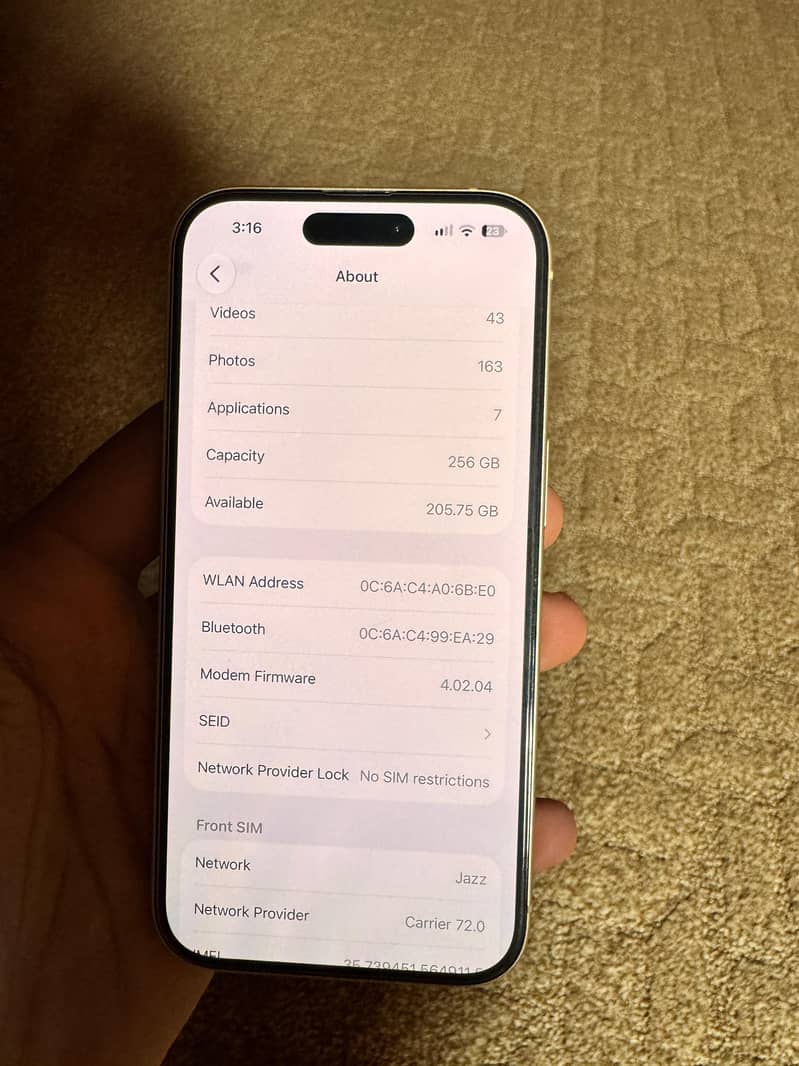 Apple iPhone 15 2