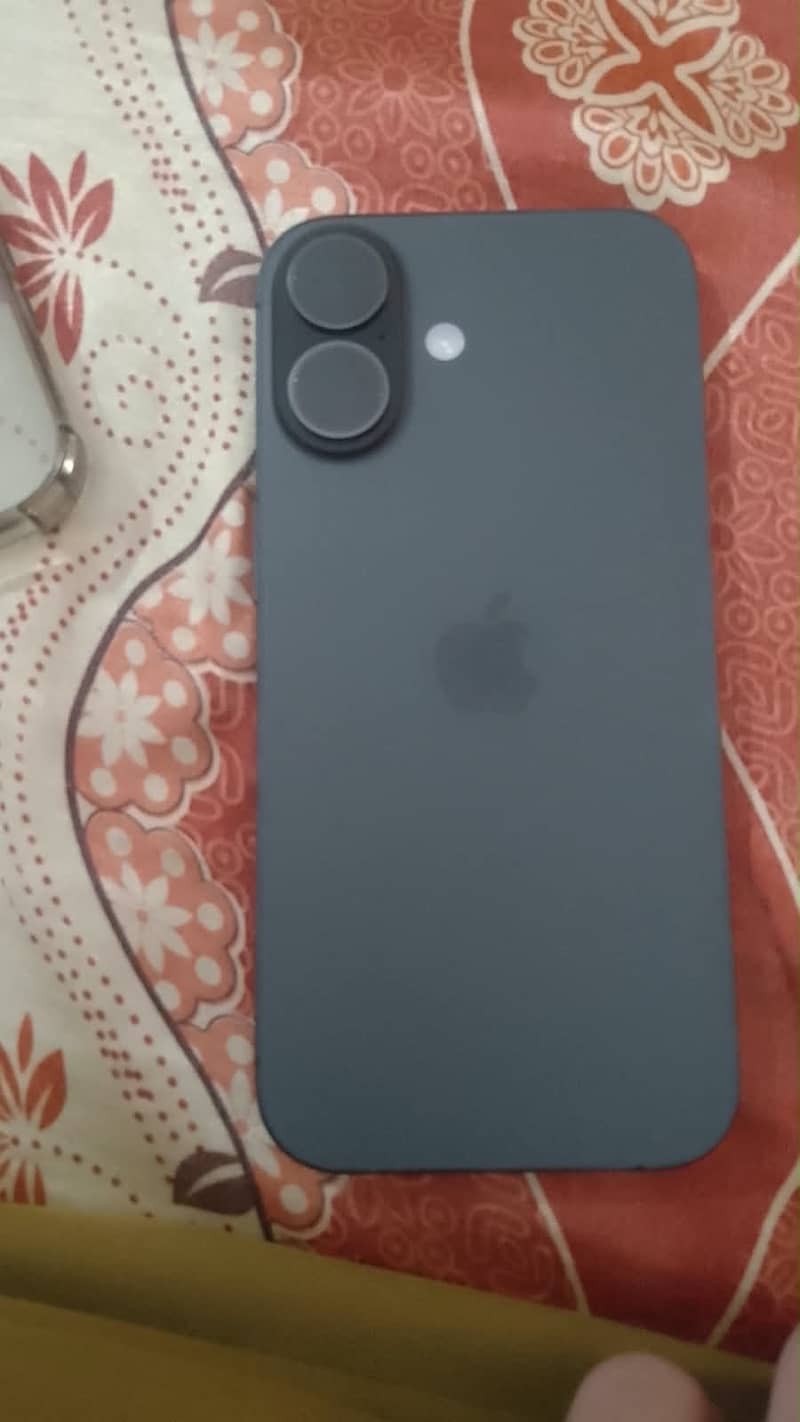 Apple iPhone 17 3