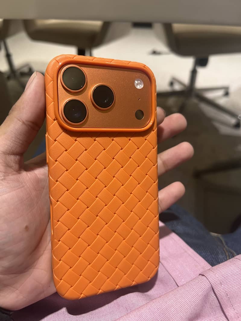 Apple iPhone 17 Pro 1