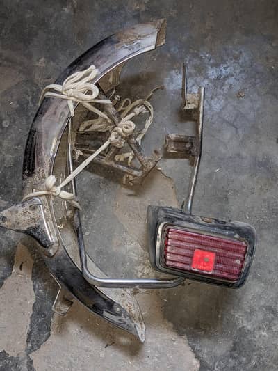 Suzuki 110 Back Parts