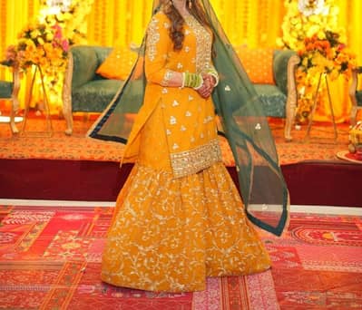 mehndi dress one time used