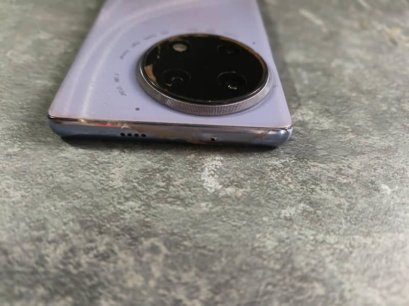 Tecno CAMON 30S 1