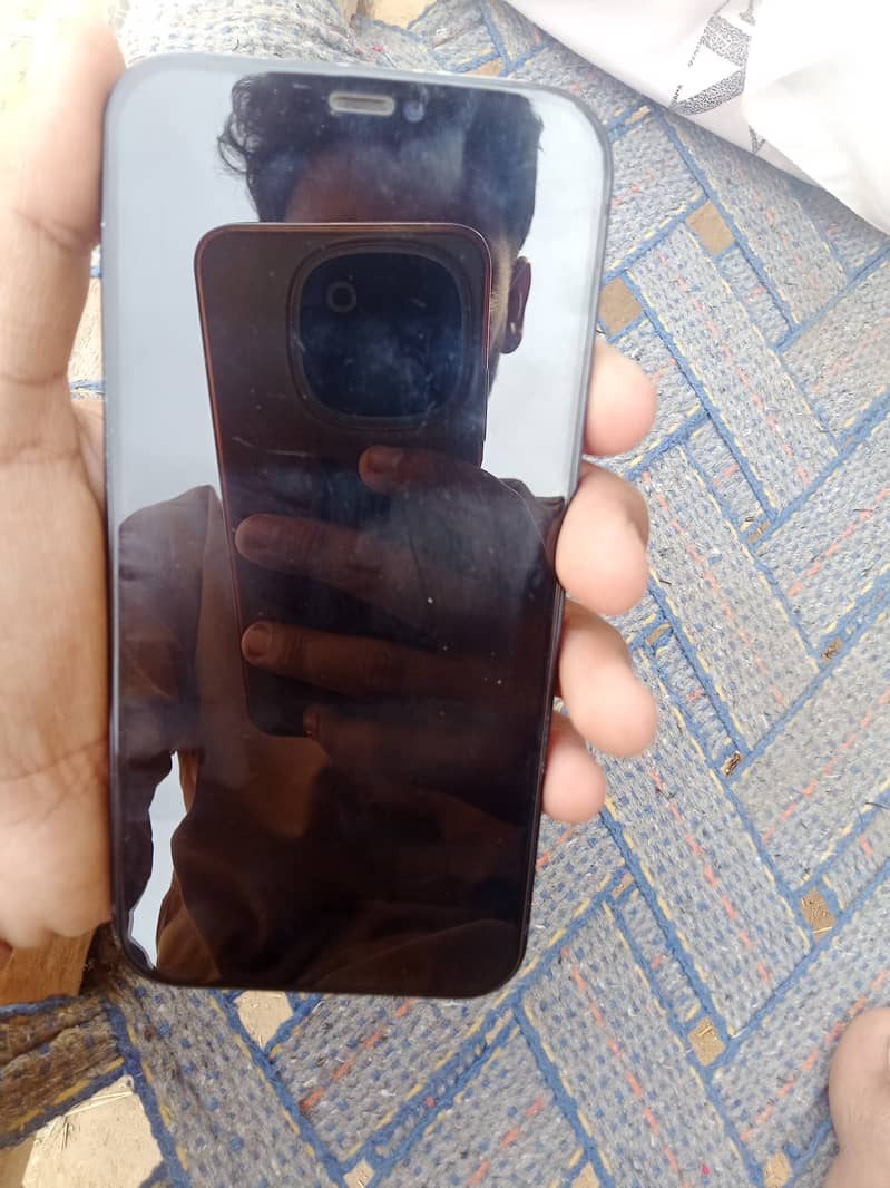 Apple iPhone 12 7