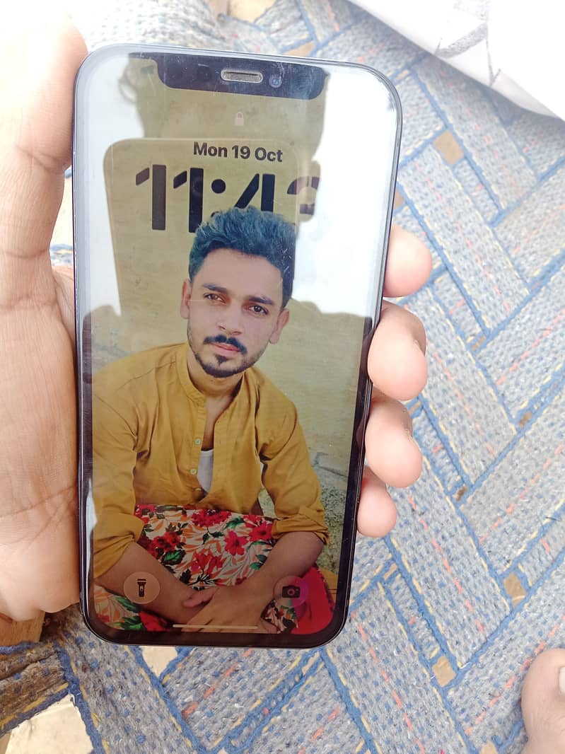 Apple iPhone 12 8