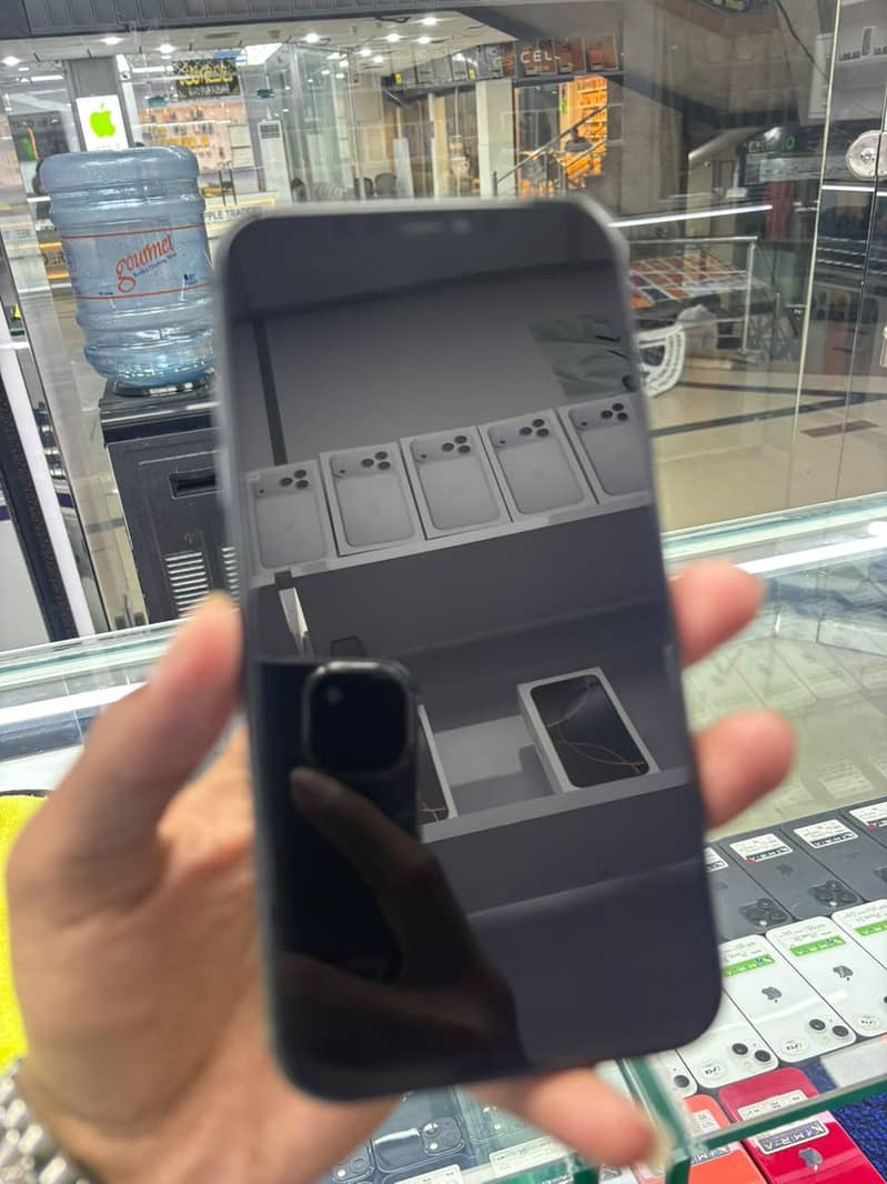 Apple iPhone 11 1