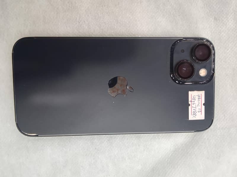 Apple iPhone 13 4