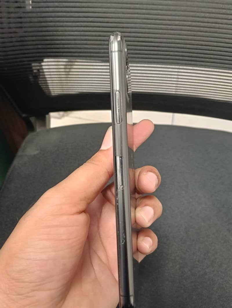 Apple iPhone 11 Pro Max 0