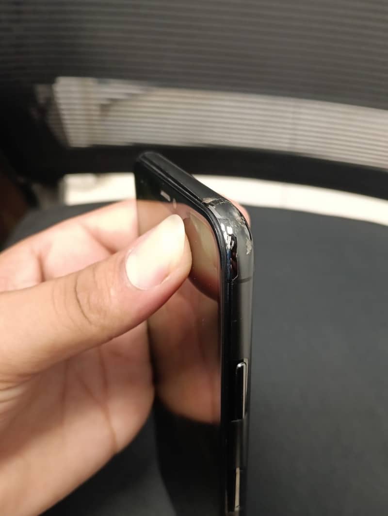 Apple iPhone 11 Pro Max 5