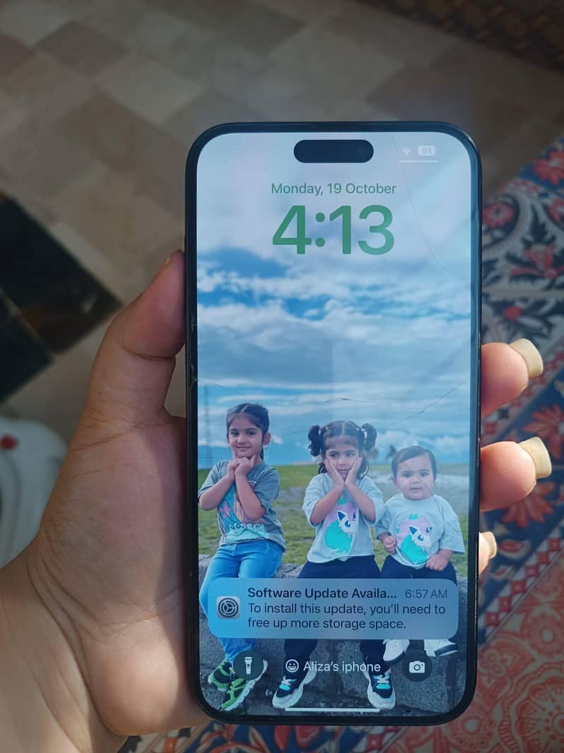 Apple iPhone 15 plus 0