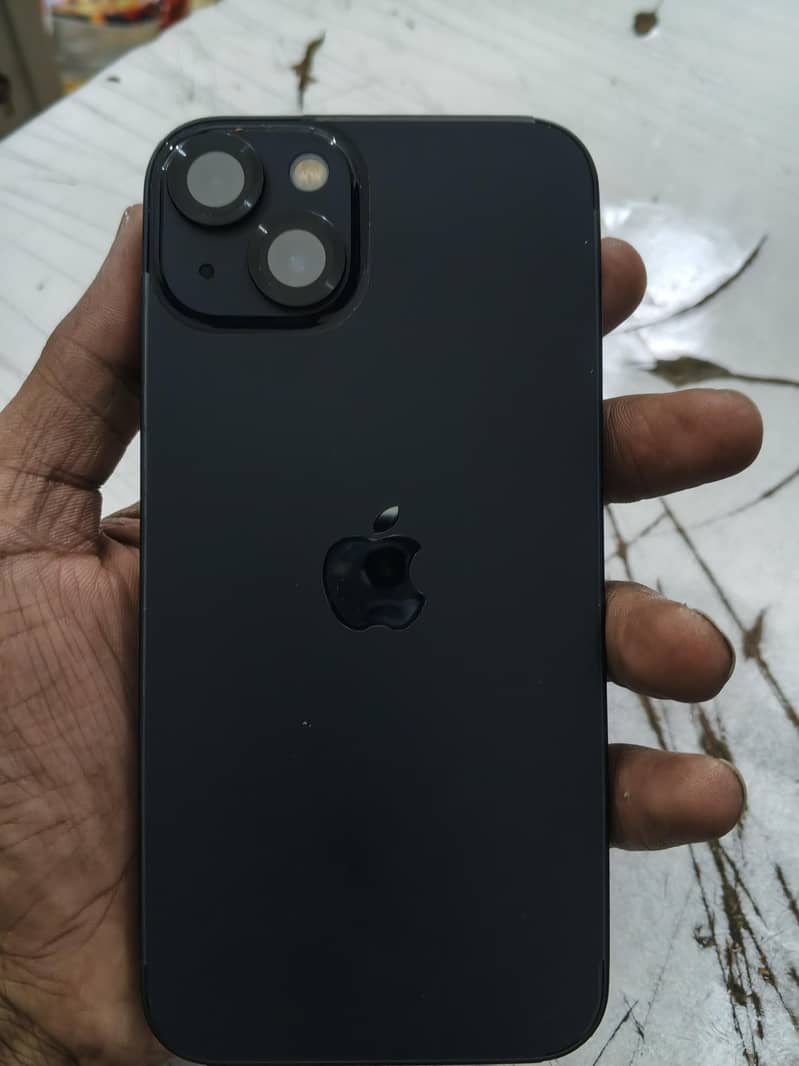 Apple iPhone 13 0