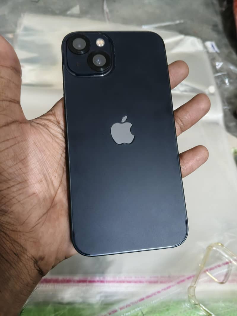 Apple iPhone 13 2