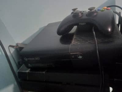 XBOX 360 E 250gb Jailbreak