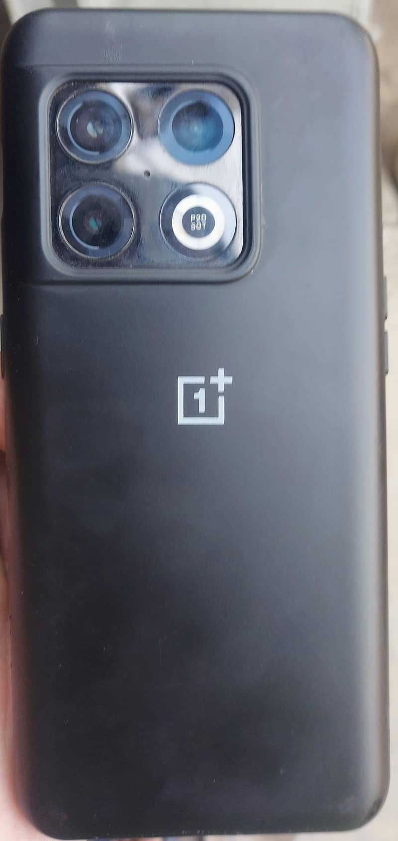 One Plus 10 Pro 1