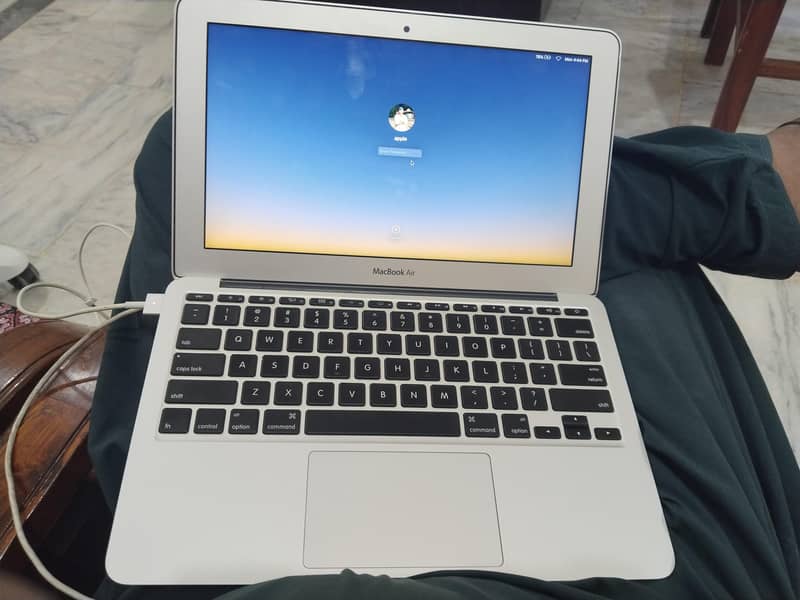 MacBook Air Model 2012 1