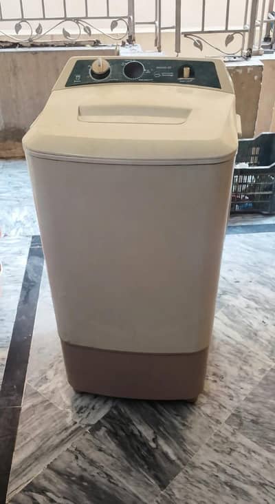 Single Tub Washing Machine for Sale – Good Working Condition