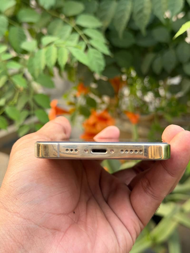 Apple iPhone 14 Pro 3