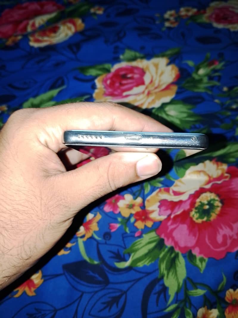 Tecno CAMON 40 3