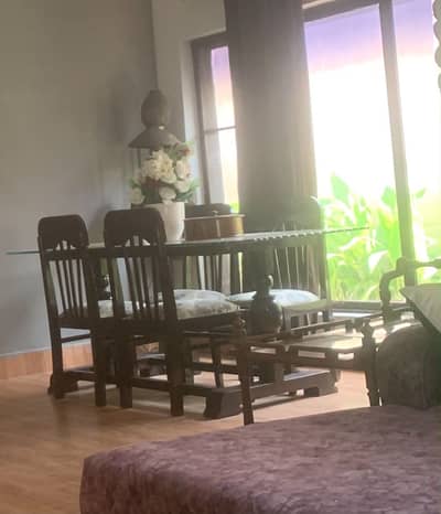 Dining Table and 4 chairs