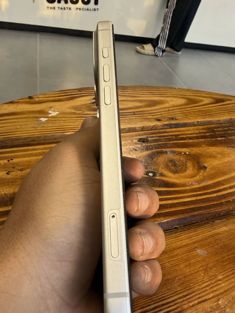 Apple iPhone 17 Pro Max 1