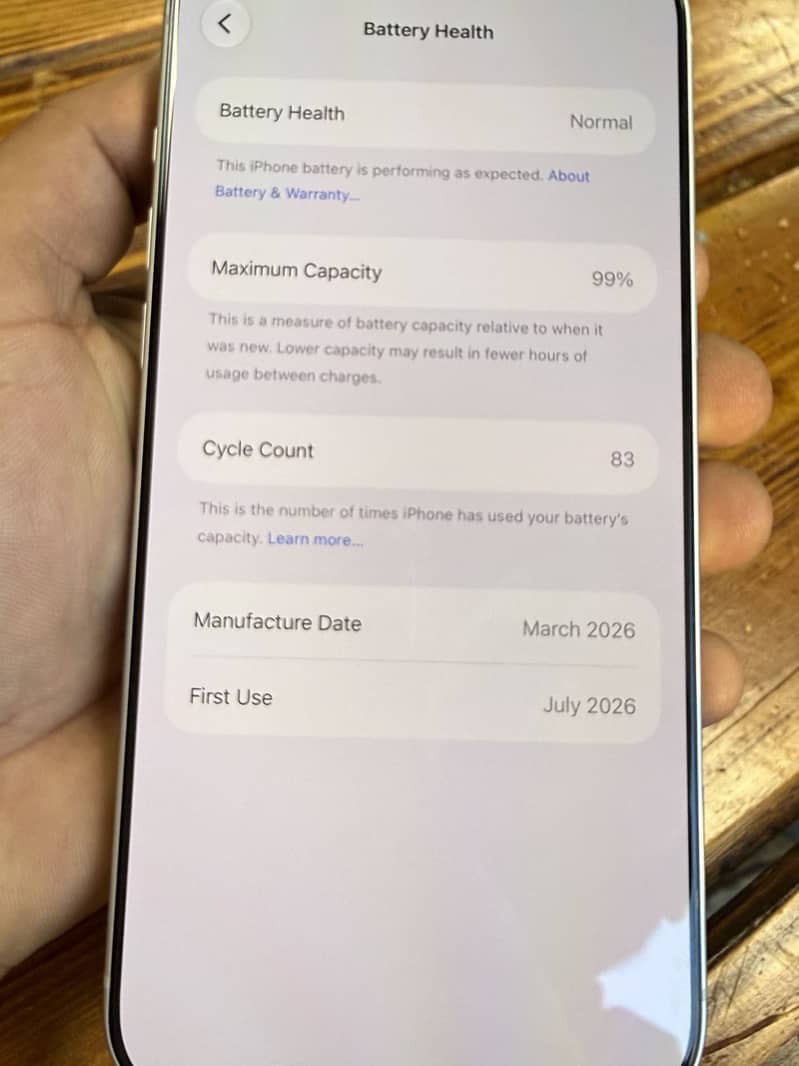 Apple iPhone 17 Pro Max 2