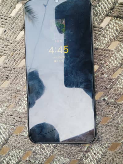 Realme c100