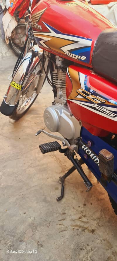 Honda 125 final price 135000 03218884166