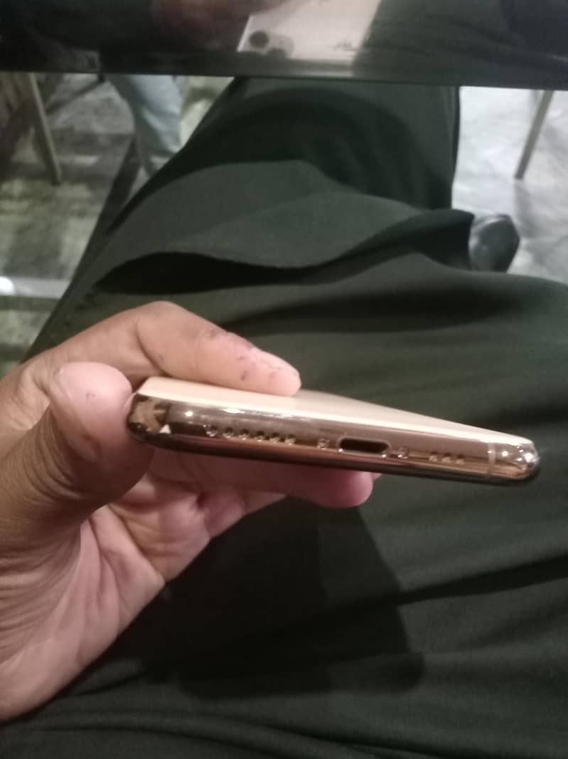 Apple iPhone 11 Pro 5