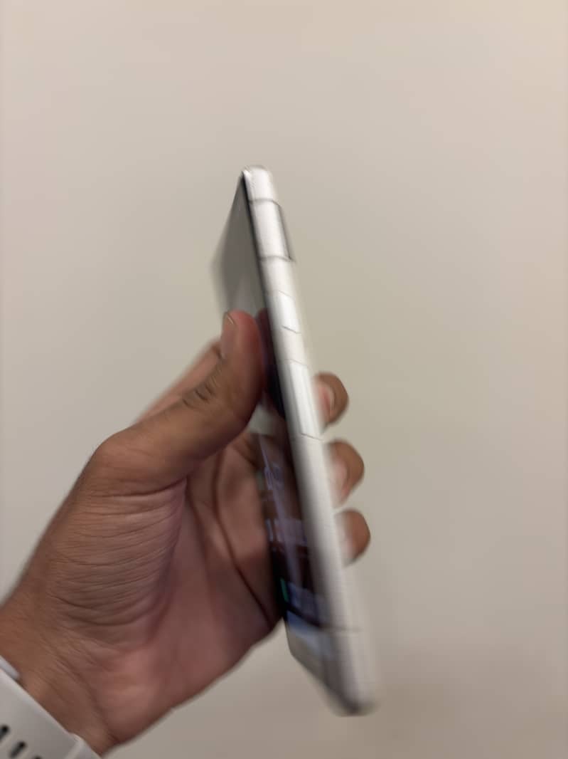 Google Pixel 7a 4