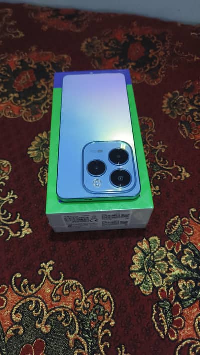 Infinix Hot 40 8+8/256