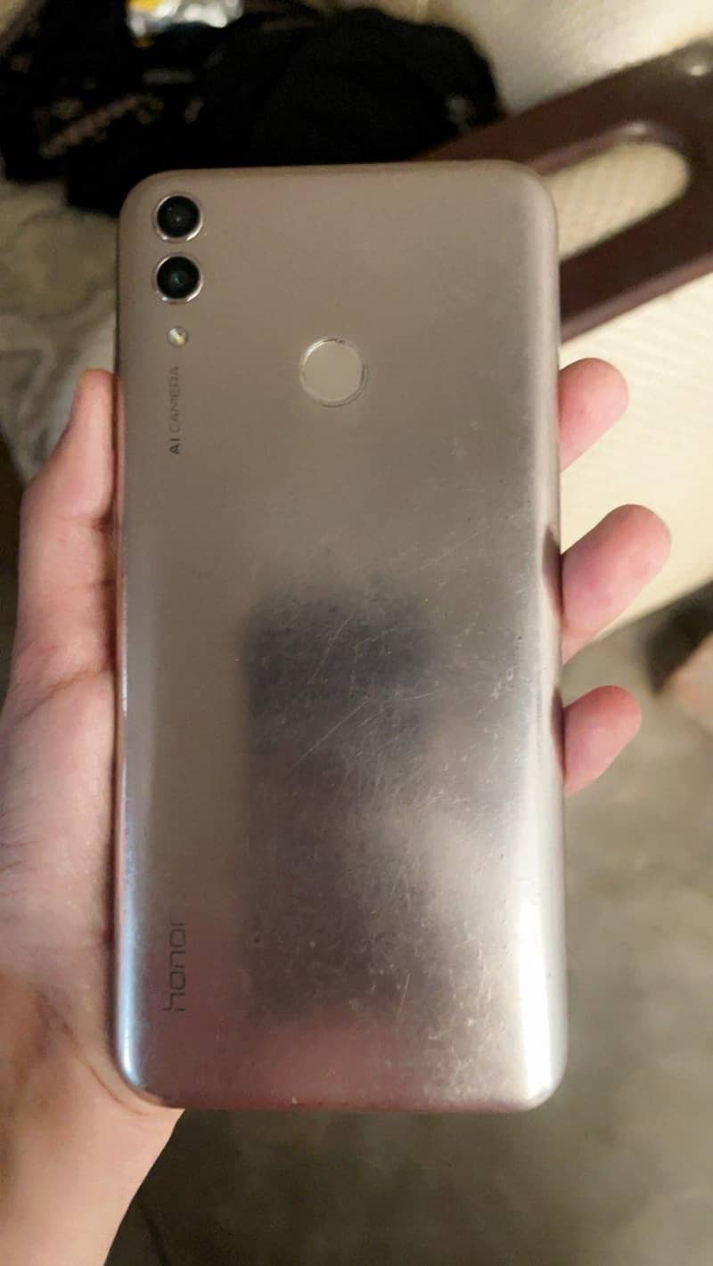 Honor 8C 2
