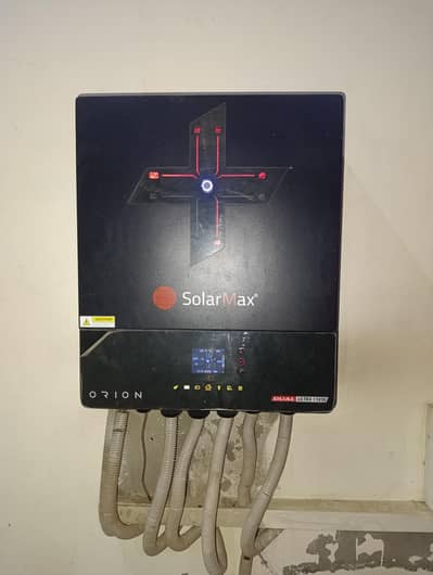 solarMax 11 kw ip 21 hybrid invter with 5kw lithium battery