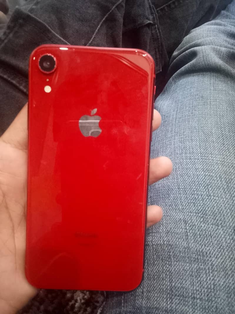 Apple iPhone XR 4