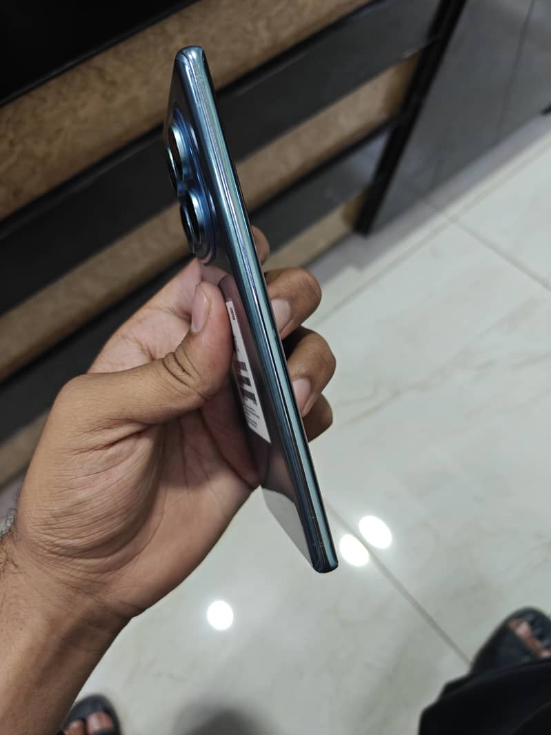 REDMI NOTE 14 PRO 4