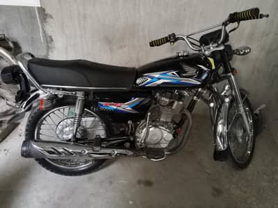 Honda 125 bike