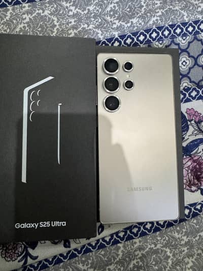Samsung Mobile S25 Ultra
