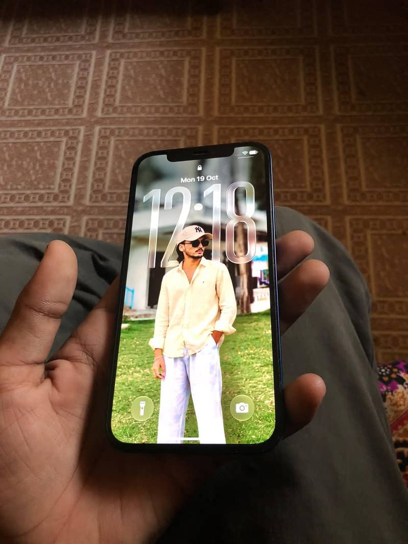 Apple iPhone 12 8